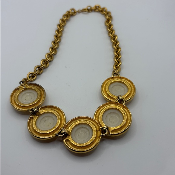 Vintage 80’s Gold and Cream Statement Necklace 22kt Brushed Goldtone - Picture 6 of 7